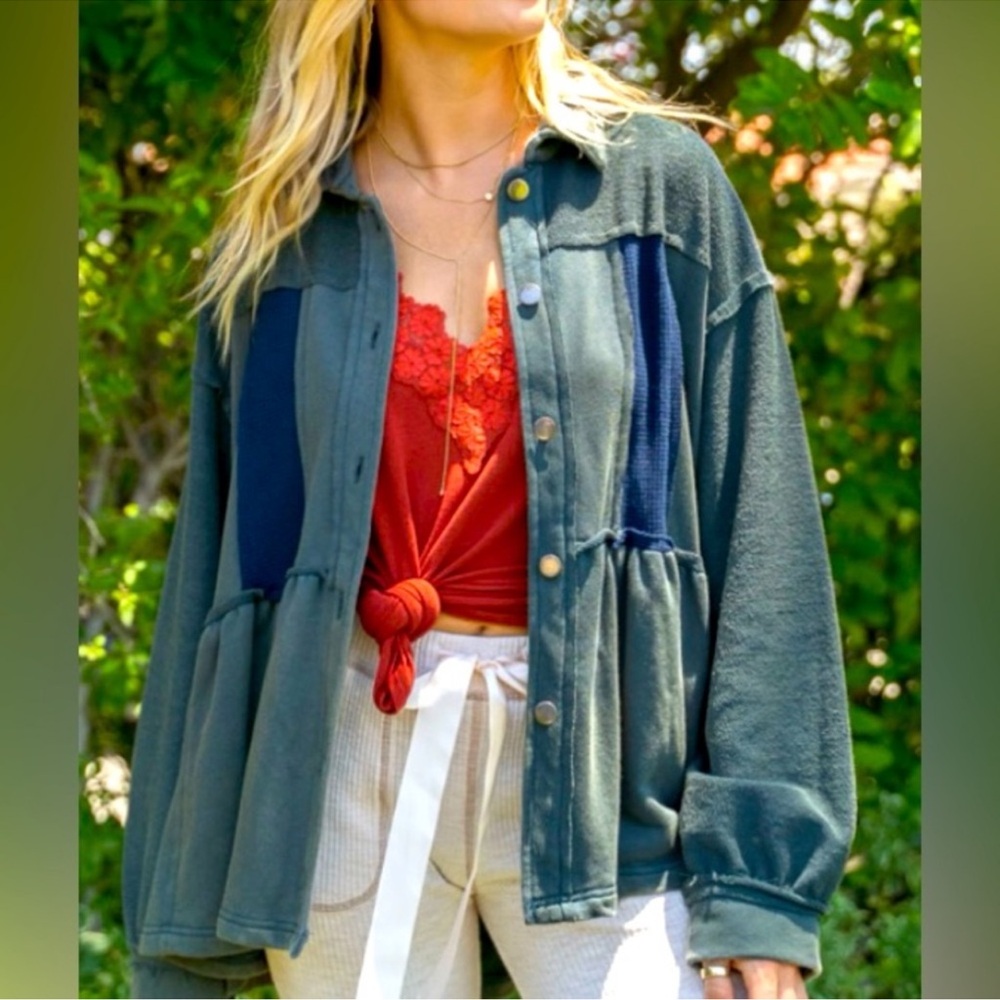 POL NWOT Oversized Patchwork Green and Navy Utility Jacket Size Small PTP 25”